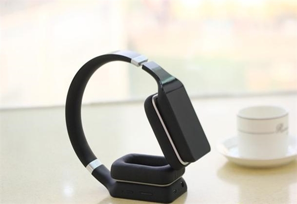 與人工智能密不可分的5款智能硬件