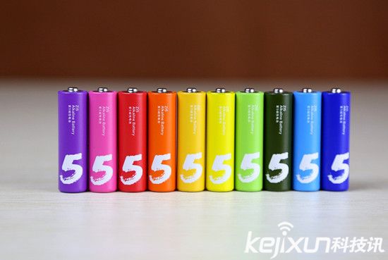 雷軍小米帝國出征：小米雜貨店無人可擋！