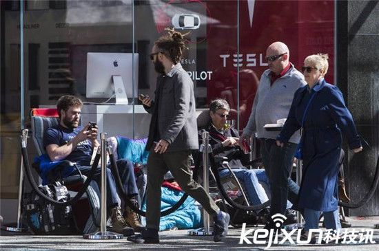 特斯拉愚人節發布Model 3：Model S可能要賣不動了