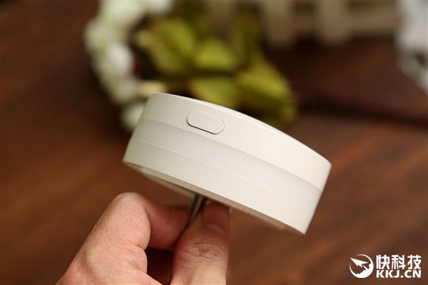 149元!小米第2代智能網(wǎng)關(guān)圖賞:高顏值麻子臉