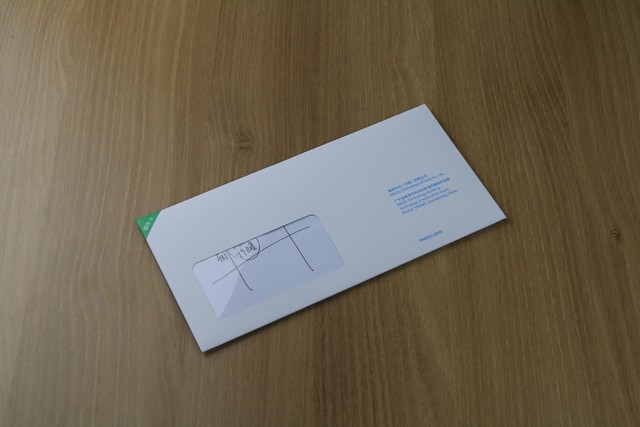 魅族如此無厘頭的邀請函是不是想表達PRO6的獨特個性，讓每個人的<a href=/mobile/ target=_blank class=infotextkey>手機</a>像邀請函一樣，都不相同呢？請繼續關注ZOL對于后續的文章。