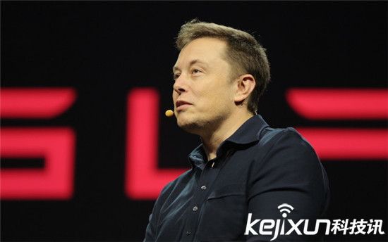 特斯拉汽車自動躲避車禍 無人駕駛真安全?