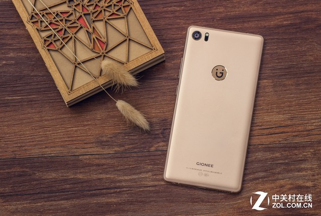 金立s8配合:市售金屬手機推薦