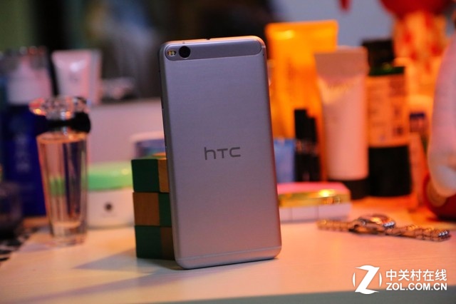 探索高雅的金屬藝術 HTC One X9圖賞