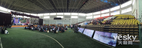 成都賽場再戰(zhàn)輝煌 英雄聯(lián)盟全國高校聯(lián)賽