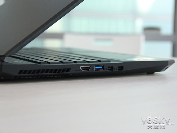 72%高色域更佳 搭全新Skylake平臺這個價?