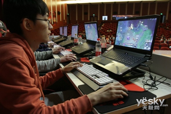 離冠軍只差一步 雷神杯校園電競半決賽