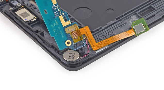 不止一塊<a href=/tags/2771-0.html target=_blank class=infotextkey>主板</a>？谷歌Nexus 9拆解