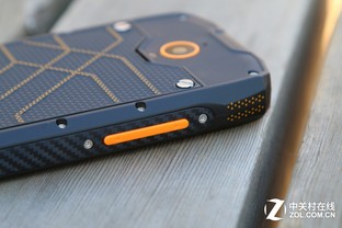 定義都市輕旅行 AGM Rio三防手機(jī)評測（待審核） 