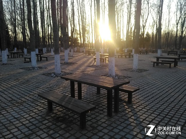 定義都市輕旅行 AGM Rio三防手機(jī)評(píng)測(cè)（待審核） 