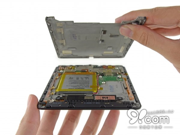 電子閱讀器哪家強 Kindle Voyage拆解評測