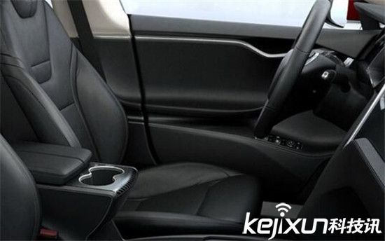 特斯拉Model X緊急召回 安全隱患致人傷亡