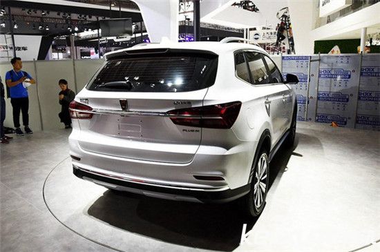 榮威RX5汽車正式發(fā)布 首款互聯(lián)網(wǎng)汽車搭載自主YunOS系統(tǒng)