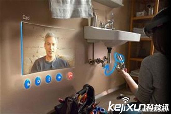 AR竟完虐VR技術(shù)？微軟HoloLens演示