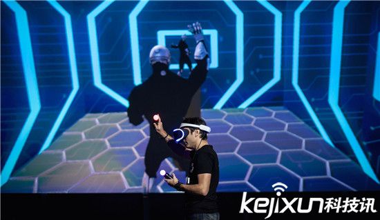 索尼VR邀請50萬人免費(fèi)試玩 暢享虛擬現(xiàn)實