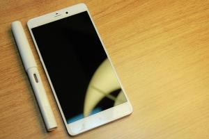 小米Max高配版跑分曝光 驍龍650+3GB內存