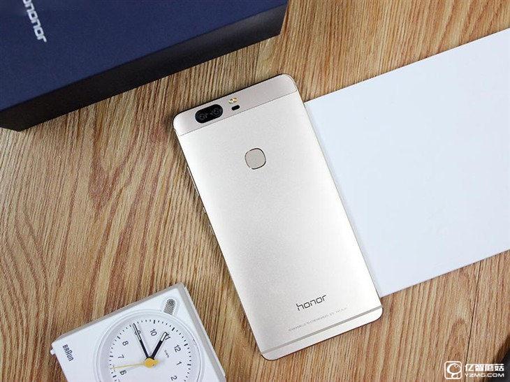 華為榮耀V8評測:極致科技集大成者 內斗華為P9?