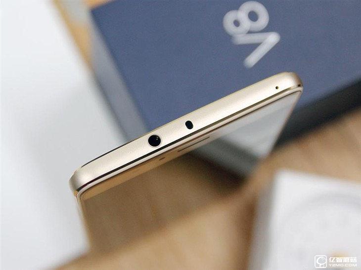 華為榮耀V8評測:極致科技集大成者 內斗華為P9?