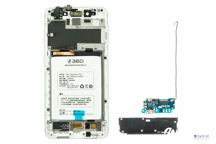 360手機F4做工如何?360手機F4拆機圖解評測