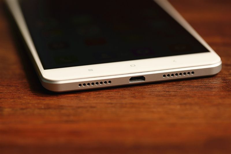 6.44寸黃金大屏！小米Max深度評測：續航驚人