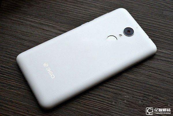 360手機N4和f4對比評測：誰更具性價比？