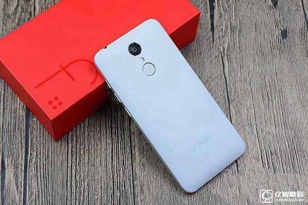 360手機N4和f4對比評測：誰更具性價比？