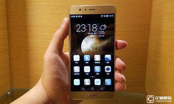 這才是旗艦該有的配置 榮耀V8手機(jī)性能體驗