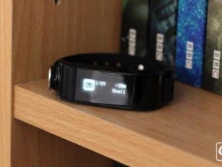 Uno速讀腕帶試玩體驗：存在諸多問題很難去稱贊它