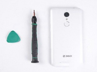 360手機N4做工怎么樣？360N4手機拆機圖解評測