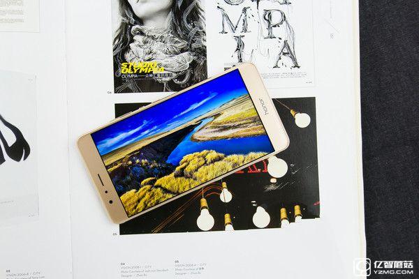 華為榮耀V8評測：麒麟950怎么樣？