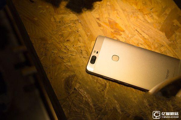 華為榮耀V8評測：麒麟950怎么樣？