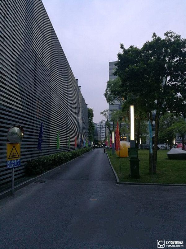 華為榮耀V8評測：麒麟950怎么樣？