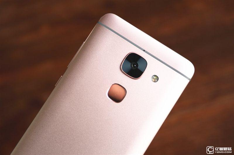 全球首款超聲波指紋旗艦：樂Max 2詳細評測