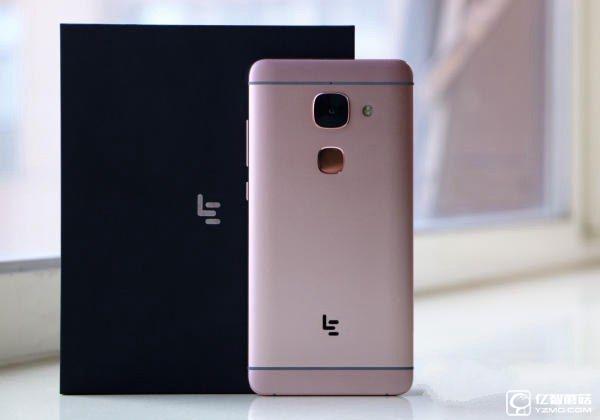 樂Max 2和vivo Xplay5哪個好？vivo Xplay5與樂Max 2區別對比