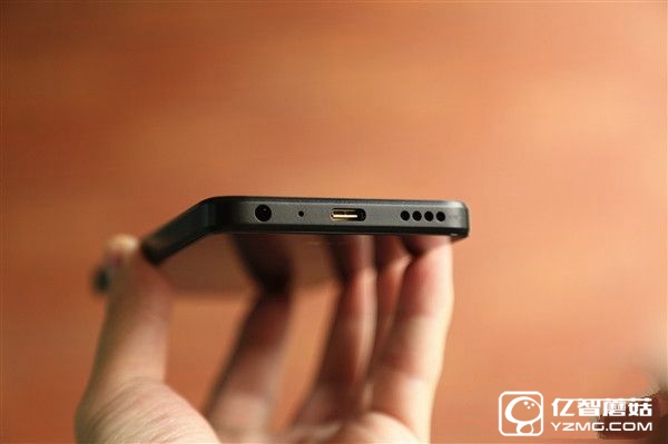 ZUK Z2和榮耀V8哪個好 榮耀V8與ZUK Z2區(qū)別對比