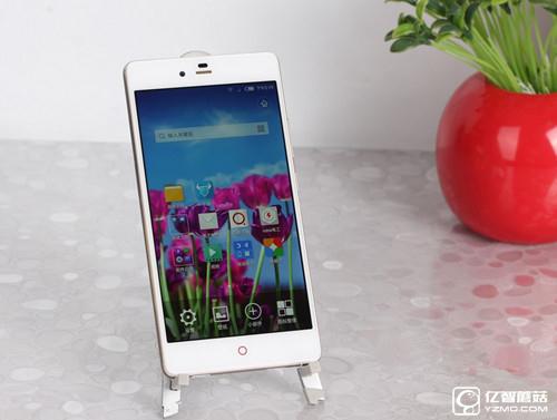 魅藍(lán)me<em></em>tal2和<a href=/tags/508-0.html target=_blank class=infotextkey>努比亞</a>Z9 Max對(duì)比評(píng)測(cè)1