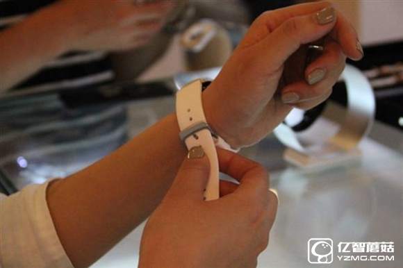 妹子也能戴了！Ticwatch 2現場圖賞：小巧時尚