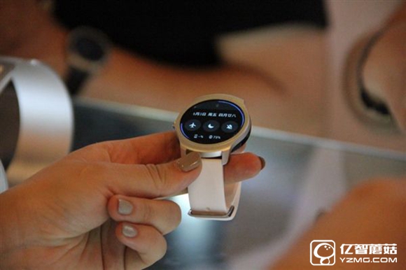 妹子也能戴了！Ticwatch 2現場圖賞：小巧時尚