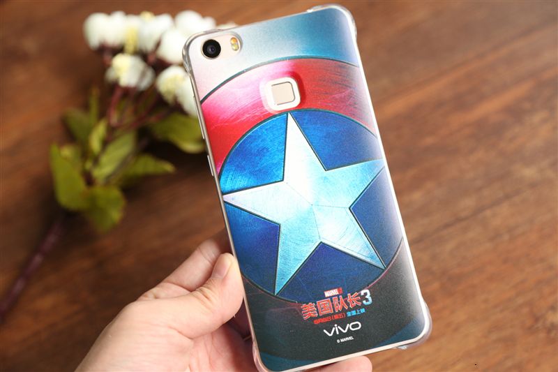 6G內(nèi)存+驍龍820+雙曲面屏!vivo Xplay5旗艦版評(píng)測