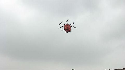 京東的送貨無人機完成了它的處女秀 以后你可能從天上收快遞