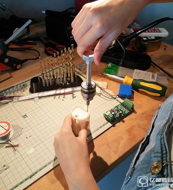 最性感爆乳中國女極客走紅：私照火辣閃瞎眼