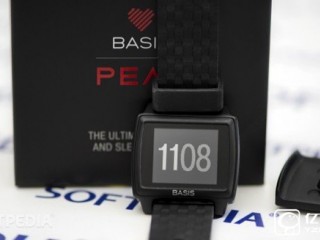 英特爾Basis Peak智能手表發(fā)熱嚴(yán)重 變身“燙手寶”