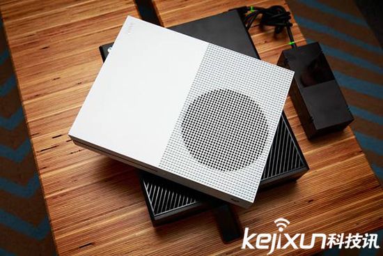 微軟與索尼爭霸 Xbox與PS到底孰強孰弱？