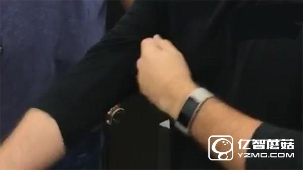 微軟手環2白色版真機曝光