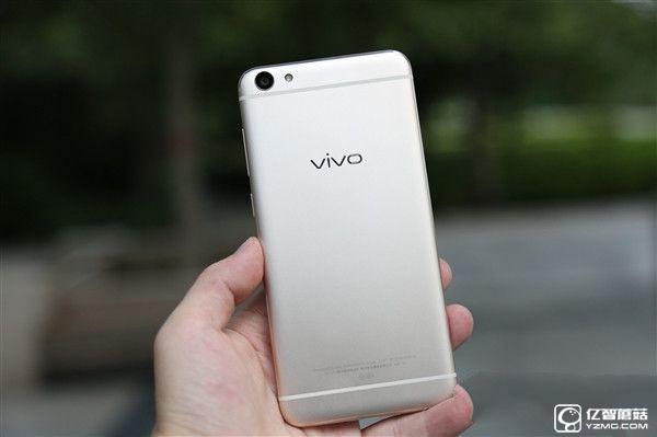 vivo X7和OPPO R9哪個好？vivo X7與OPPO R9區(qū)別對比