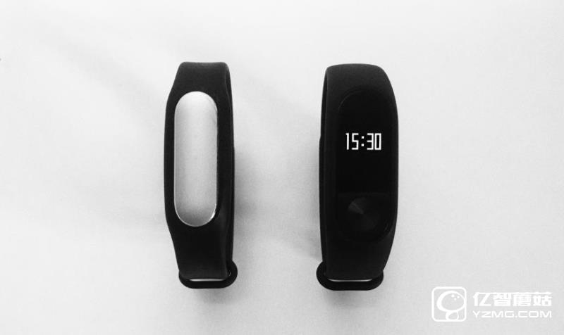 兼顧實用與逼格—小米手環2