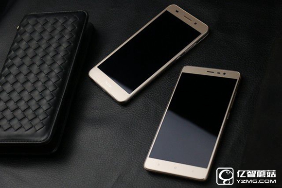 尖phone對(duì)決：榮耀5A PK 紅米Note 3（暫不發(fā)布） 