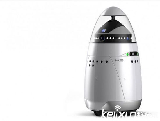 機器人保安萌萌噠 好像星戰的R2機器人