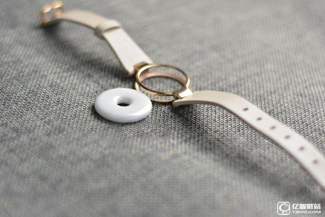 Amazfit月霜圖賞:一言不合就拼顏值