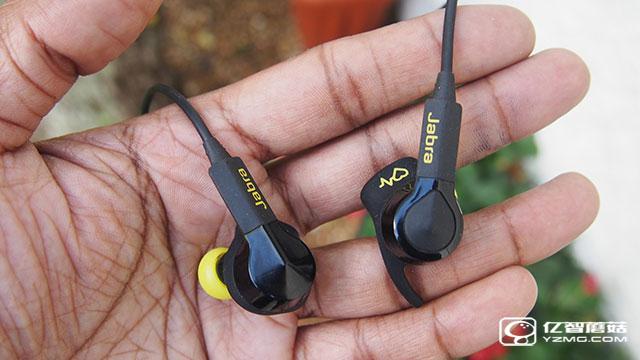 運(yùn)動(dòng)達(dá)人必備 市面十款最佳運(yùn)動(dòng)健身追蹤器